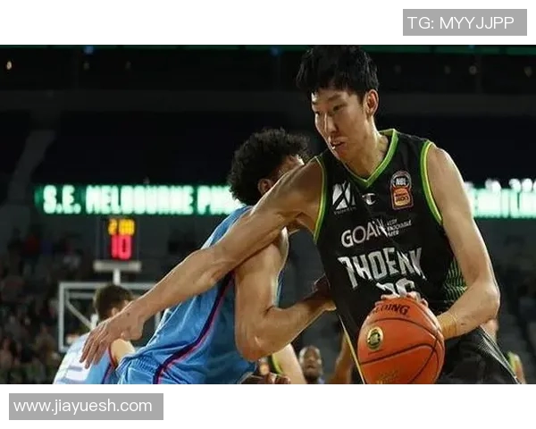 武汉篮球队灵活性引发热议球迷观点各异争论不断